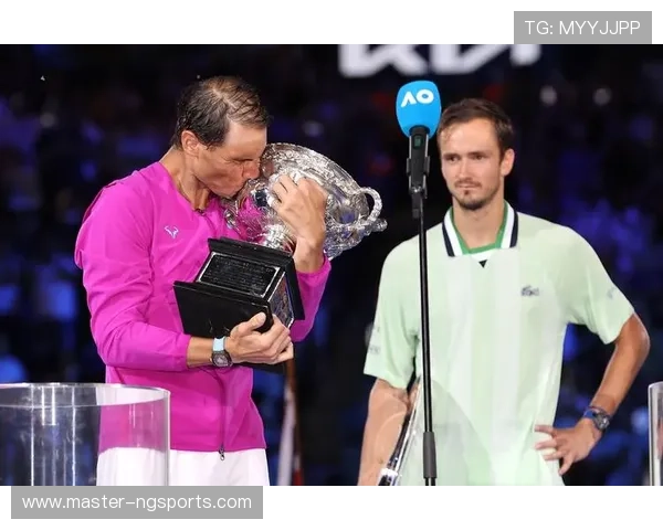 澳网焦点战纳达尔强势复出冲击生涯第23座大满贯纪录再创历史新篇章