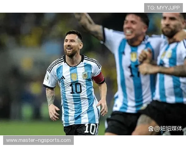 足球联赛激战正酣 梅西领衔大巴黎冲击欧冠新辉煌