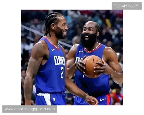 NBA最新动态：詹姆斯领衔湖人战术调整哈登加盟76人带来新变数