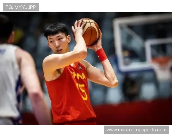 中国男篮备战世界杯热身赛全员到齐 队员目标明确誓取佳绩